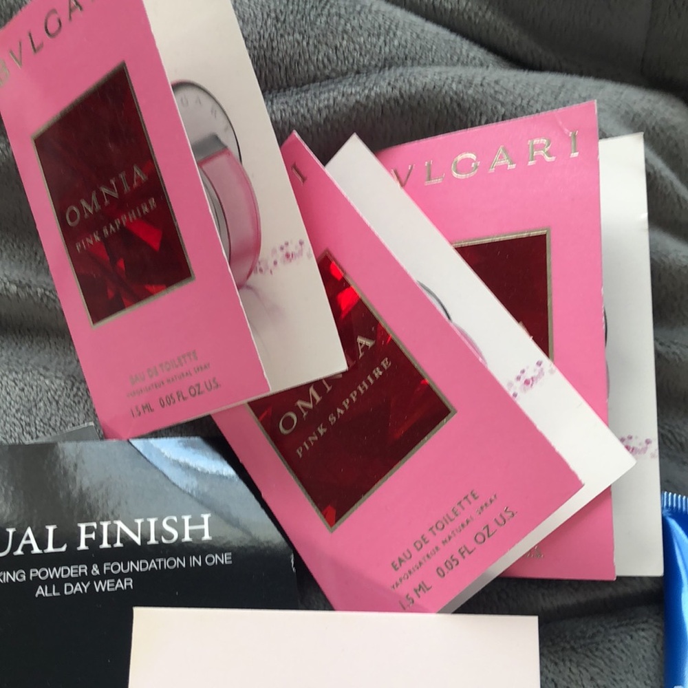 Makeup bundle - Picture 5 of 5